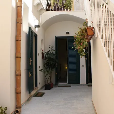 Casa Marsalia Guest house *